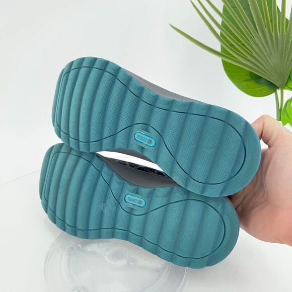 Bzees Women's Gleam Slip On Size 7 Gray Leopard Flats Wedge Casual Light Walk - Picture 10 of 12